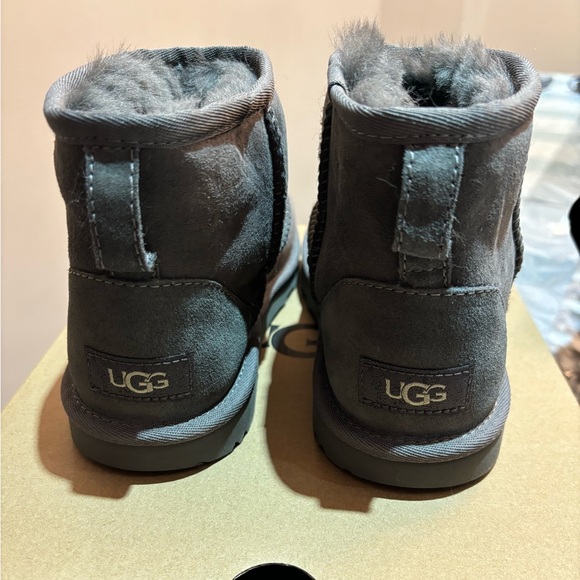 MINI UGG BOOTS - Picture 4 of 5